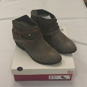 NWT Women's SO Booties!